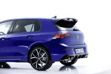 2022-VW-Golf-R-4-1.webp