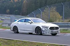 mercedes-cls-facelift-spied-nurburgring-4.webp