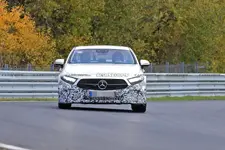 mercedes-cls-facelift-spied-nurburgring-1.webp