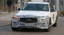 2022-mercedes-c-class-spy-photo-with-less-camouflage(4).webp