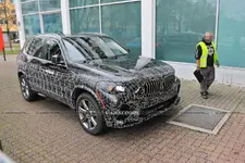2022-bmw-x5-facelift-spy-15-2.webp