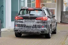 2022-bmw-x5-facelift-spy-14-2.webp