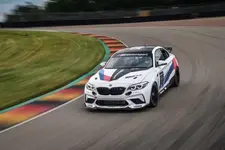P90401250-the-bmw-m2-cs-racing-09-2020-600px.webp