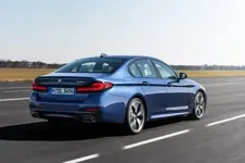 ytonic-blue-metallic-m-sport-package-05-2020-600px.webp
