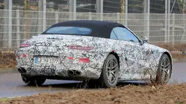 2022-mercedes-benz-sl-new-spy-photo-rear-three-quarters.webp