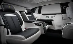 P90401228-the-new-rolls-royce-ghost-extended-600px.webp