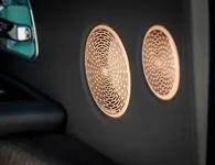 P90411393-dusk-in-tokyo-speaker-grilles-600px.webp