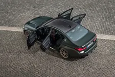 2022-BMW-M5-CS-59.webp