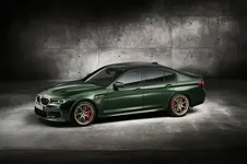 P90411346-the-new-bmw-m5-cs-studio-01-2021-600px.webp