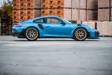 Porsche-Auction-6.webp