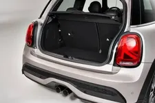 P90411860-mini-cooper-s-3-door-01-2021-600px.webp