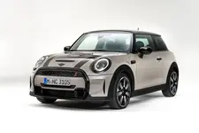 P90411831-mini-cooper-s-3-door-01-2021-600px.webp