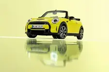P90411679-mini-cooper-s-convertible-01-2021-600px.webp