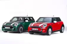 with-mini-cooper-generation-4-mk-iii-01-2021-600px.webp