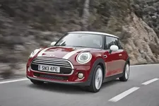 P90139186-mini-cooper-11-2013-599px.webp