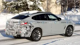 2022-bmw-x4-rear-spy-photo(2).webp