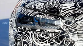 2022-bmw-x4-headlight-spy-photo(1).webp