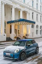 P90413391-the-mini-cooper-se-02-2021-599px.webp