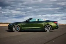 -green-metallic-rim-19-styling-797-m-03-2021-600px.webp