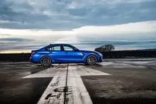 -sedan-frozen-portimao-blue-metallic-03-2021-600px.webp