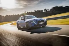 -sedan-frozen-portimao-blue-metallic-03-2021-599px.webp