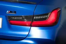 -sedan-frozen-portimao-blue-metallic-03-2021-600px.webp