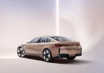 2020_BMW_i4_24.webp