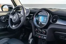 e-mini-john-cooper-works-convertible-02-2021-600px.webp