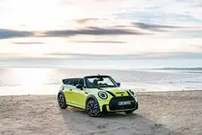 e-mini-john-cooper-works-convertible-02-2021-600px.webp