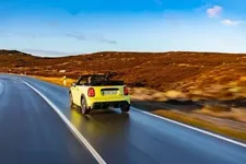e-mini-john-cooper-works-convertible-02-2021-600px.webp