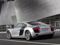audi-r8-2007-800-2b-jpg.webp