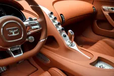 bugatti-chiron-sport-chiron-pur-sport-drive-event-paris-28.webp