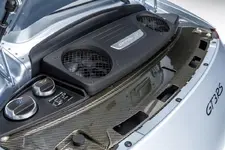 Porsche-911-GT3-RS-8 (2).webp