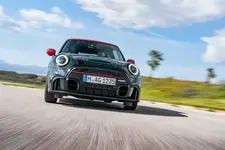 41-the-mini-john-cooper-works-3-door-04-2021-600px.webp
