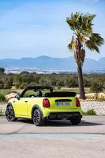 e-mini-john-cooper-works-convertible-04-2021-600px.webp