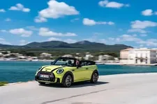 e-mini-john-cooper-works-convertible-04-2021-600px.webp