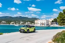 e-mini-john-cooper-works-convertible-04-2021-600px.webp