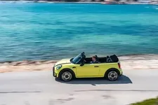 e-mini-john-cooper-works-convertible-04-2021-600px.webp