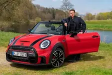 e-mini-john-cooper-works-convertible-05-2021-600px.webp