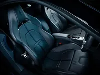 ferrari-sf90-stradale-4-0t-v8-7-9kwh-f1-dct-4wd-s-s-2dr-574126618-5.webp
