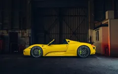 2015-Porsche-918-Spyder-_4.webp 2015-Porsche-918-Spyder-_4.webp