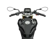 P90427034-bmw-g-310-r-cosmic-black-2-07-2021-600px.webp