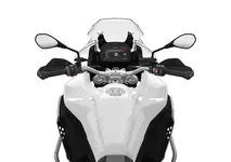 w-f-850-gs-adventure-light-white-uni-06-2021-600px.webp
