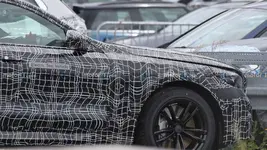 next-bmw-5-series-spy-photo-2.webp