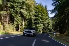 3-the-mini-cooper-se-countryman-all4-07-2021-600px.webp