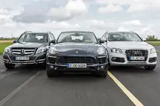 Audi-Q5-Mercedes-GLK-Porsche-Macan-1200x800-701ce024ca9d0c6a.webp