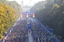 P90437231-bmw-berlin-marathon-600px.webp