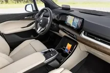 8-the-all-new-bmw-223i-active-tourer-10-2021-600px.webp