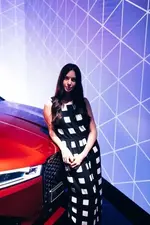 P90443840-gemma-styles-bmw-ix-11-2021-600px.webp