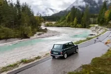 P90442246-mini-cooper-mk-vii-10-2021-600px.webp